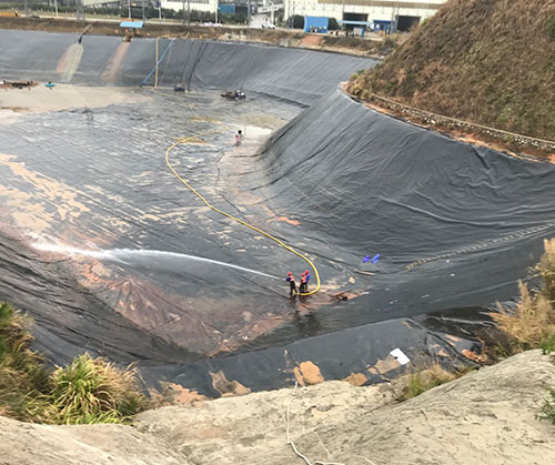 赵县废水池清理
